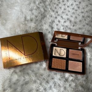Natasha Denona Brinze cheek palette